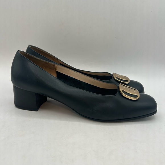 Vintage Salvatore Ferragamo Kitten Block Heel Black Leather Gold Accent Size 8.5 - Picture 3 of 14